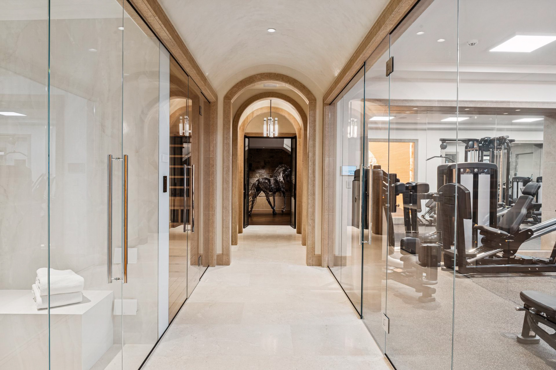 Lake Point Estate – 2770 Gale Road, Wayzata, MN, USA – 190