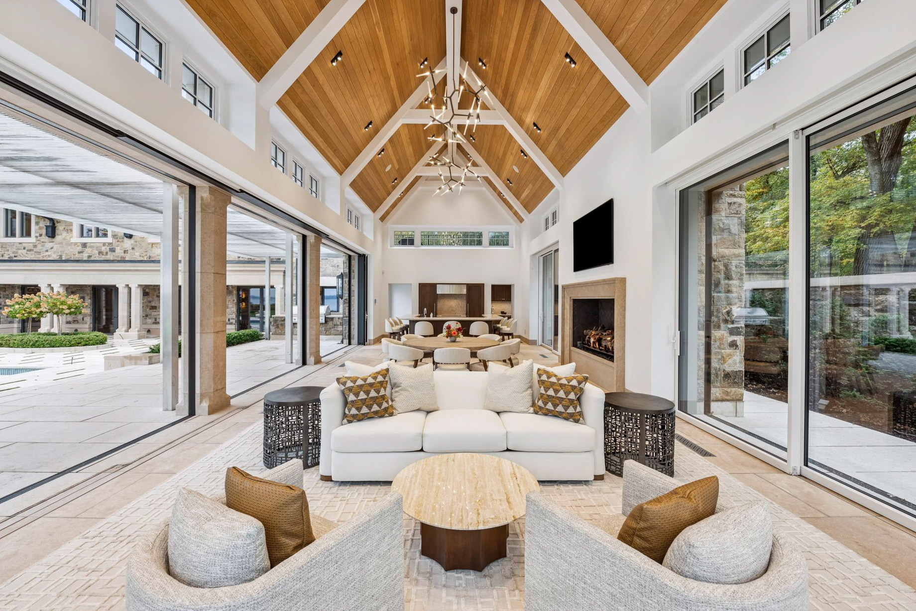 Lake Point Estate – 2770 Gale Road, Wayzata, MN, USA – 192