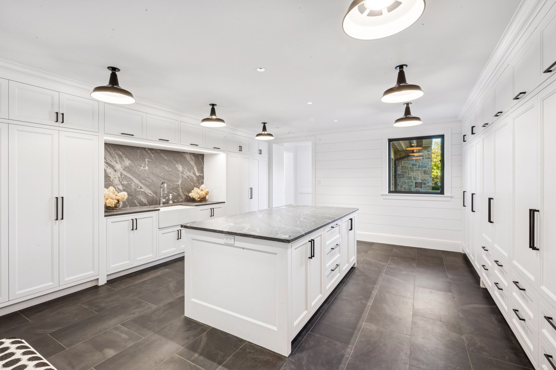 Lake Point Estate – 2770 Gale Road, Wayzata, MN, USA – 204