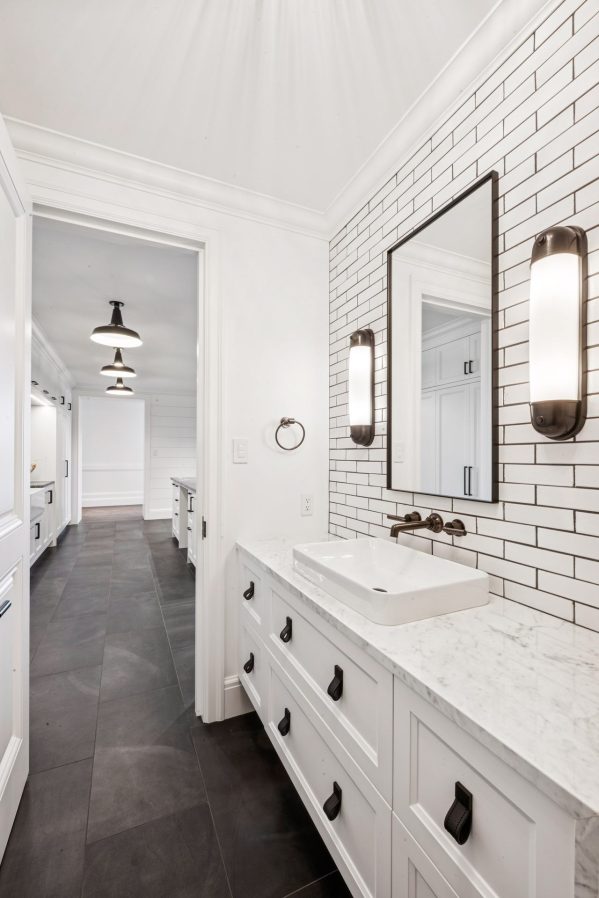 Lake Point Estate - 2770 Gale Road, Wayzata, MN, USA - 205 Lake Point Estate - 2770 Gale Road, Wayzata, MN, USA - 205