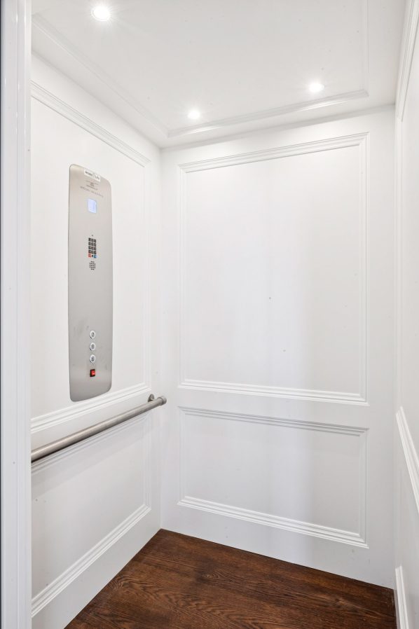 Lake Point Estate - 2770 Gale Road, Wayzata, MN, USA - 206 Lake Point Estate - 2770 Gale Road, Wayzata, MN, USA - 206