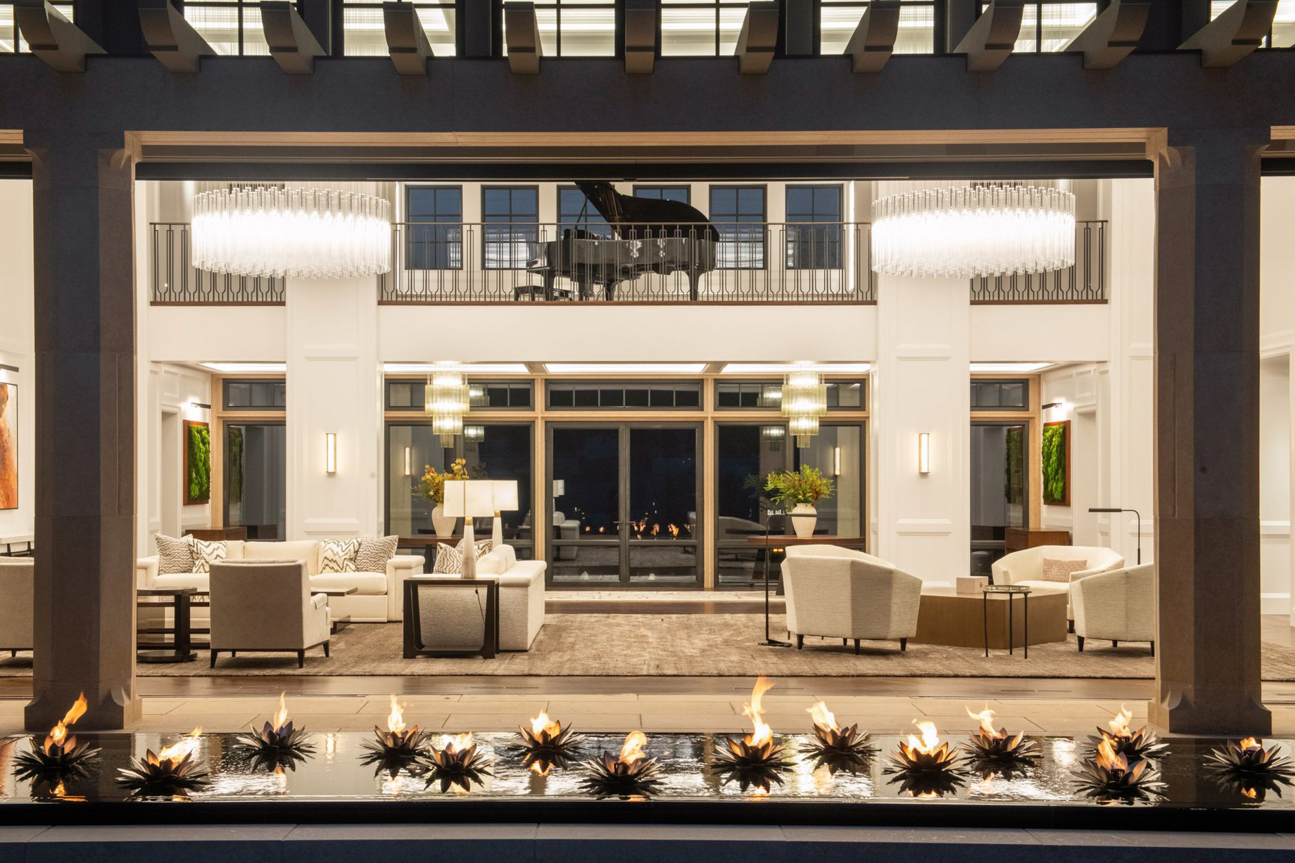 Lake Point Estate – 2770 Gale Road, Wayzata, MN, USA – 220