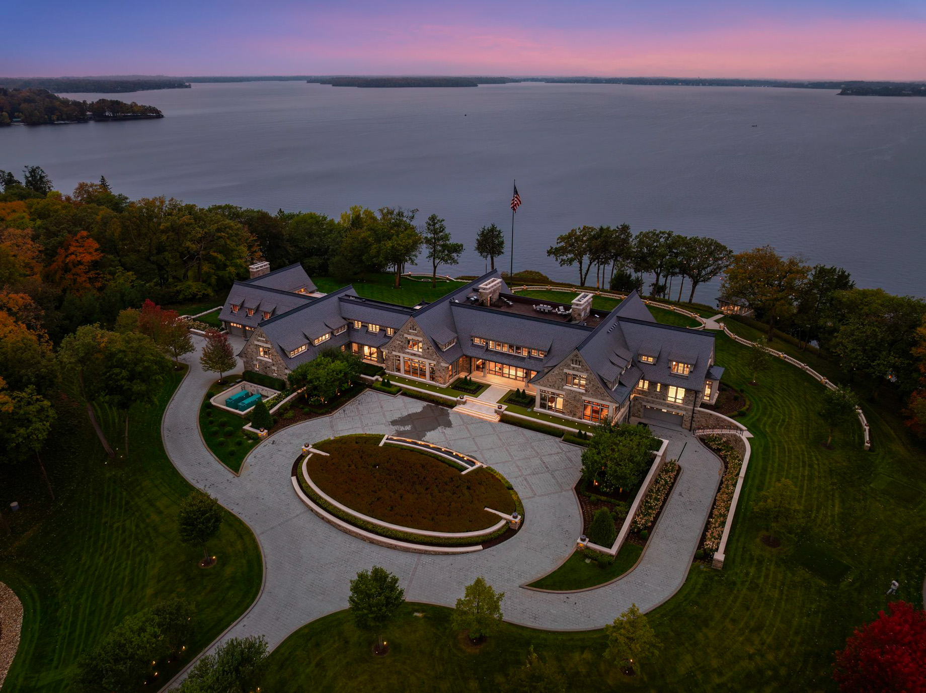 Lake Point Estate – 2770 Gale Road, Wayzata, MN, USA – 242