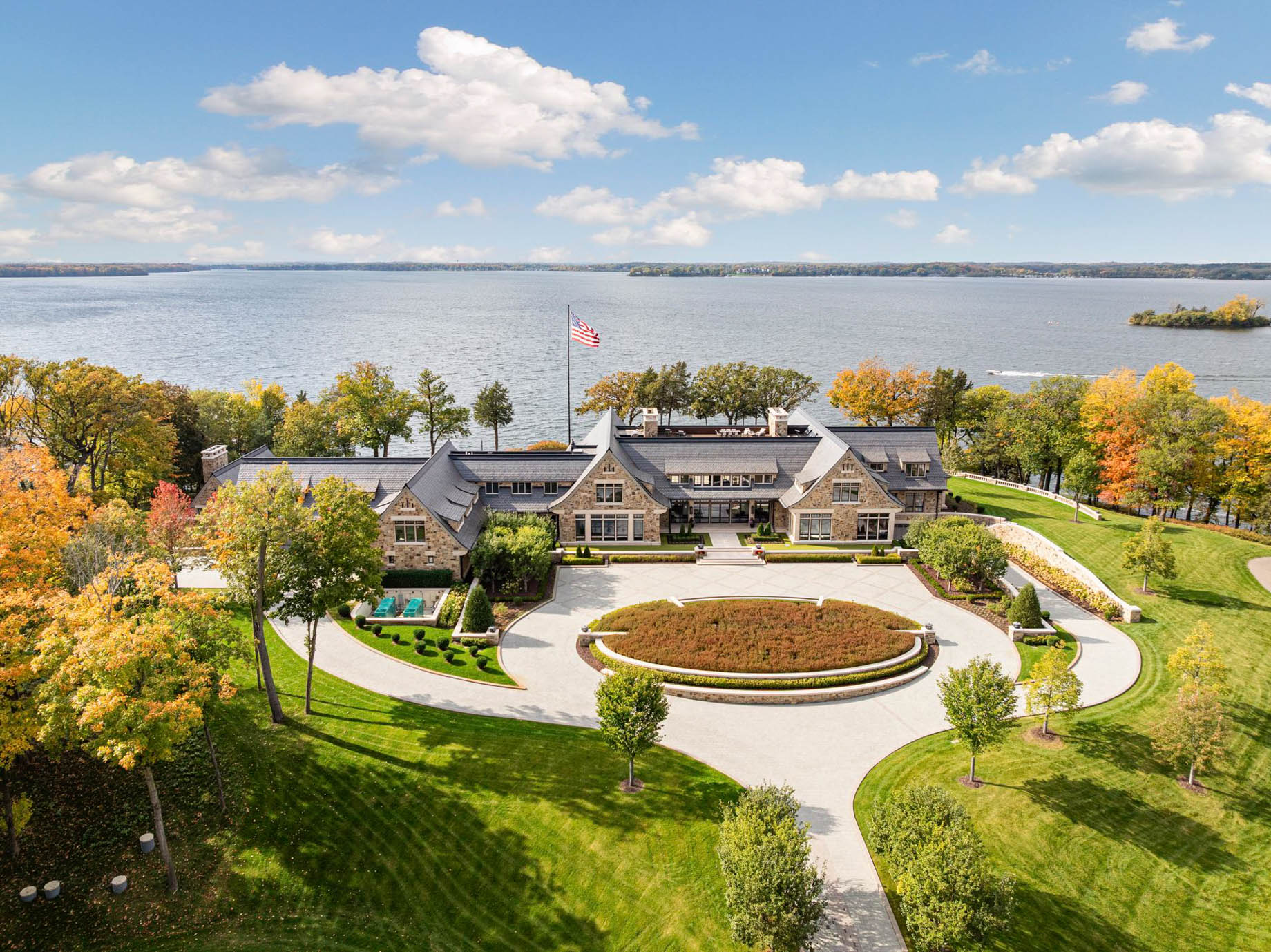 Lake Point Estate – 2770 Gale Road, Wayzata, MN, USA – 5