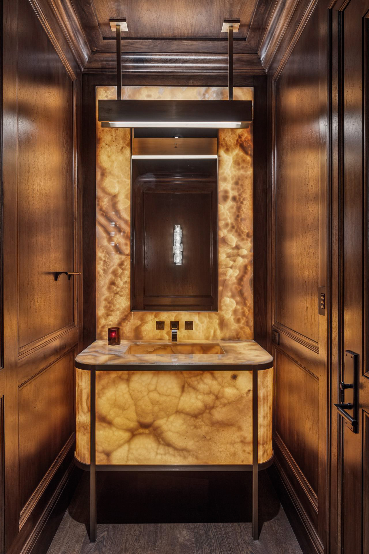 Lake Point Estate – 2770 Gale Road, Wayzata, MN, USA – 78