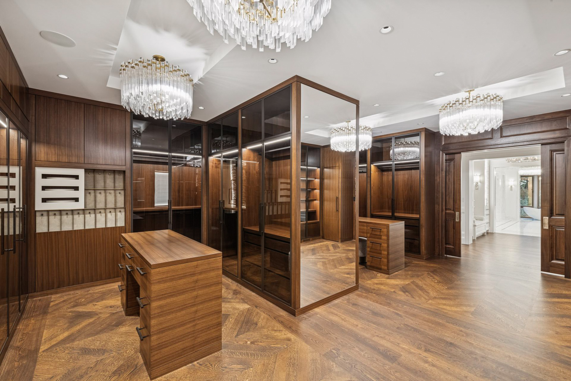 Lake Point Estate – 2770 Gale Road, Wayzata, MN, USA – 92