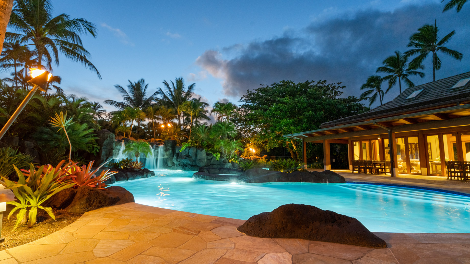 Mele Komo Beachfront Estate – 508 N Kalaheo Avenue, Kailua, HI, USA – Hawaii Luxury Real Estate – 105