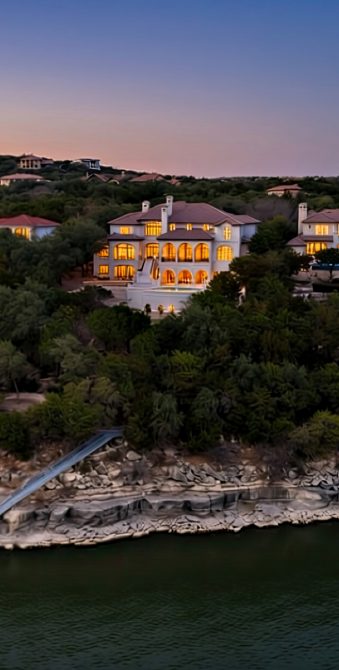 17607 Breakwater Dr, Jonestown, TX, USA - 38