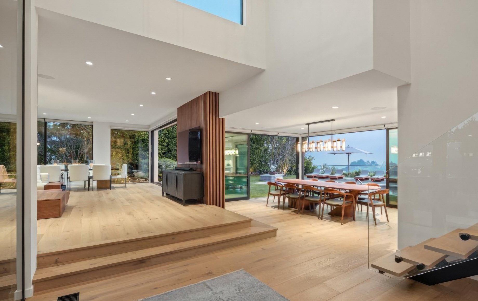 2261 Hercules Dr, Los Angeles, CA, USA – 16