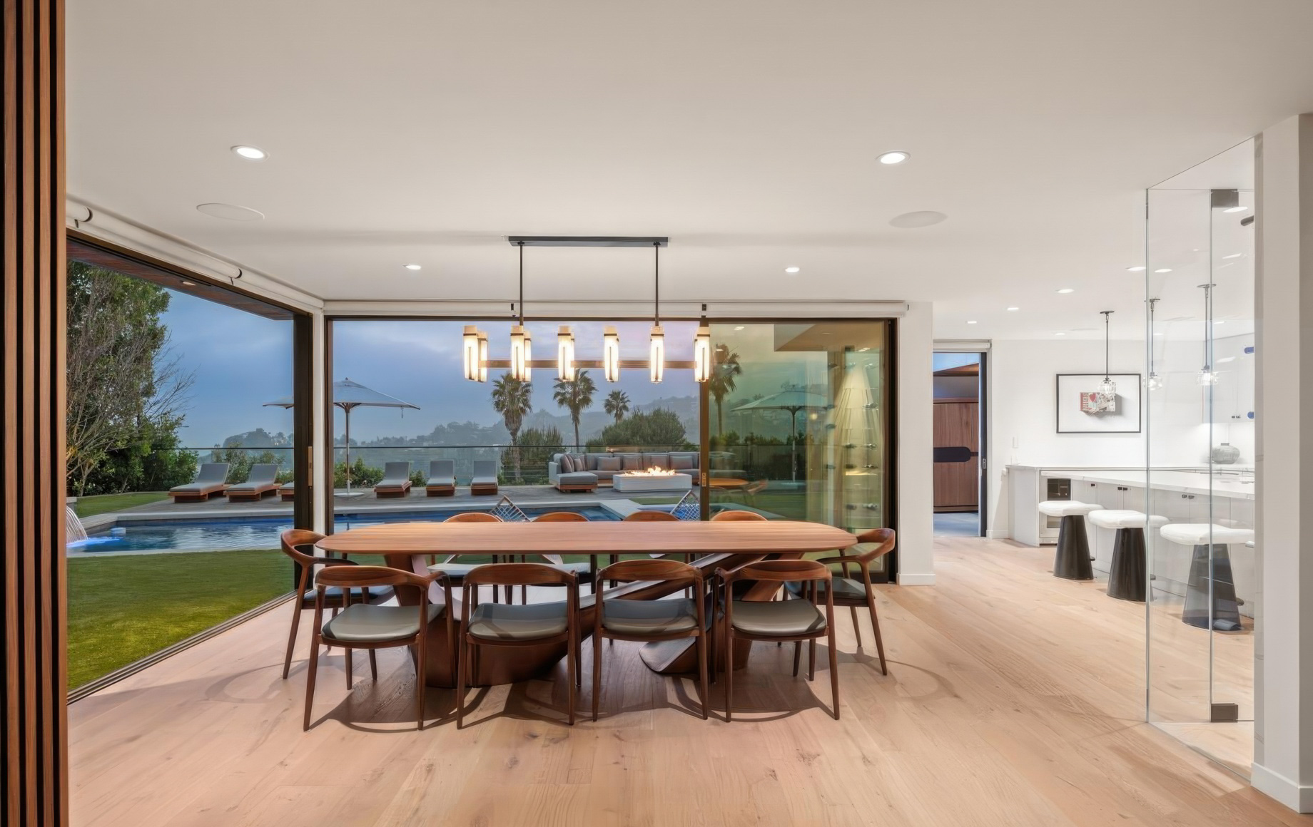 2261 Hercules Dr, Los Angeles, CA, USA – 26