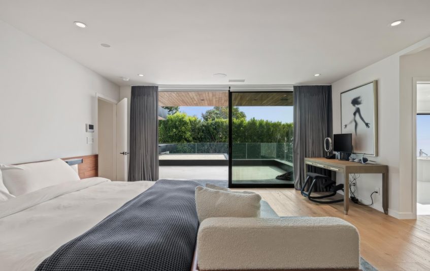 2261 Hercules Dr, Los Angeles, CA, USA - 36