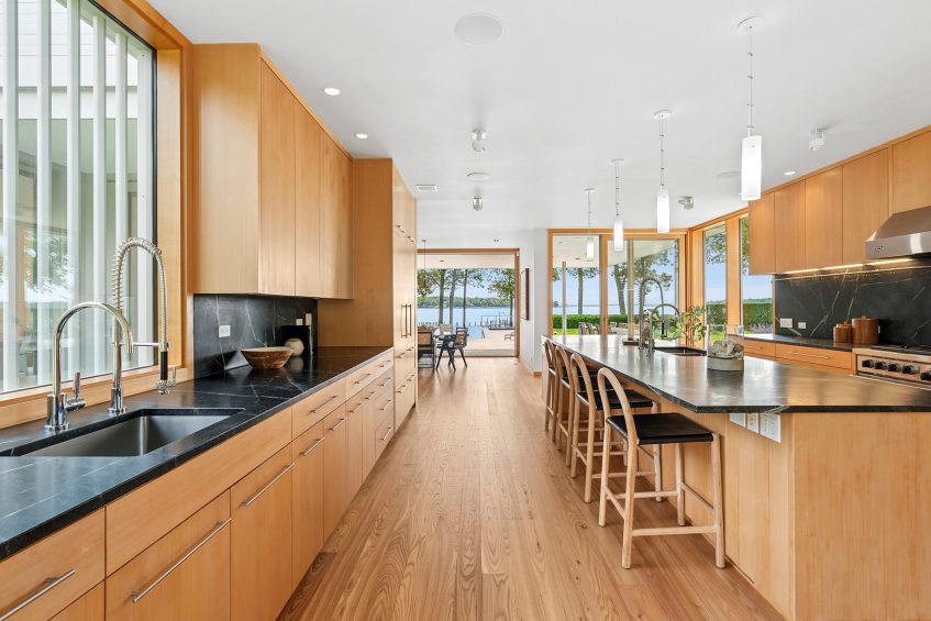 8 Little Ram Island Dr, Shelter Island, NY, USA - 8 8 Little Ram Island Dr, Shelter Island, NY, USA - 8