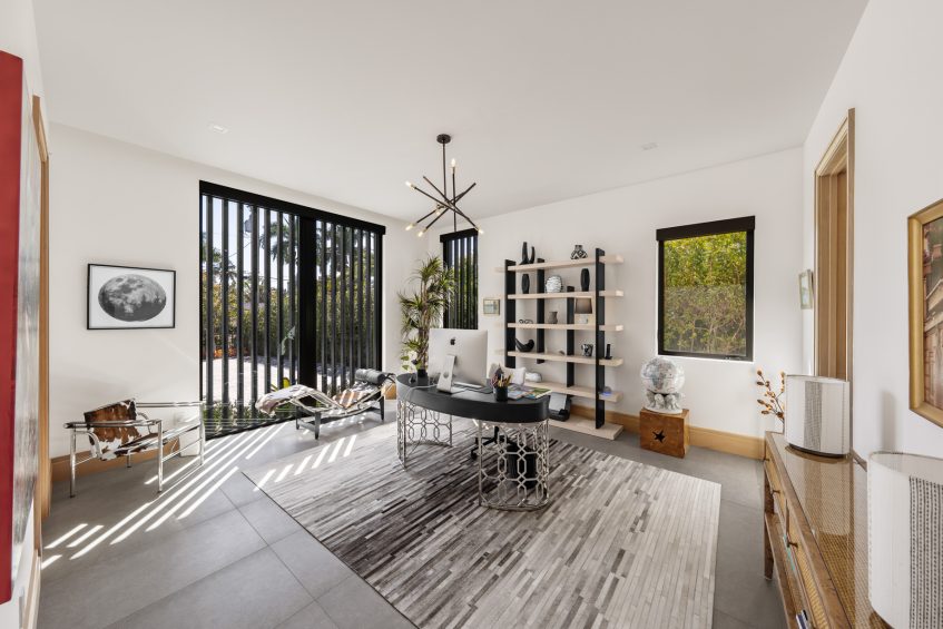 807 N Atlantic Drive, Lantana, FL, USA - 29