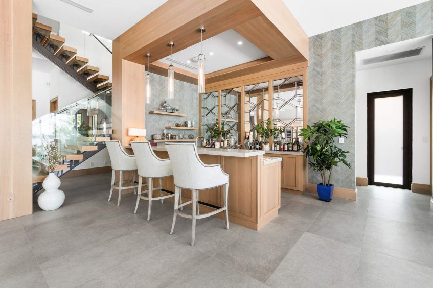 807 N Atlantic Drive, Lantana, FL, USA - 34