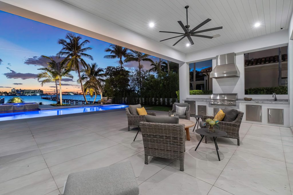 807 N Atlantic Drive, Lantana, FL, USA - 83