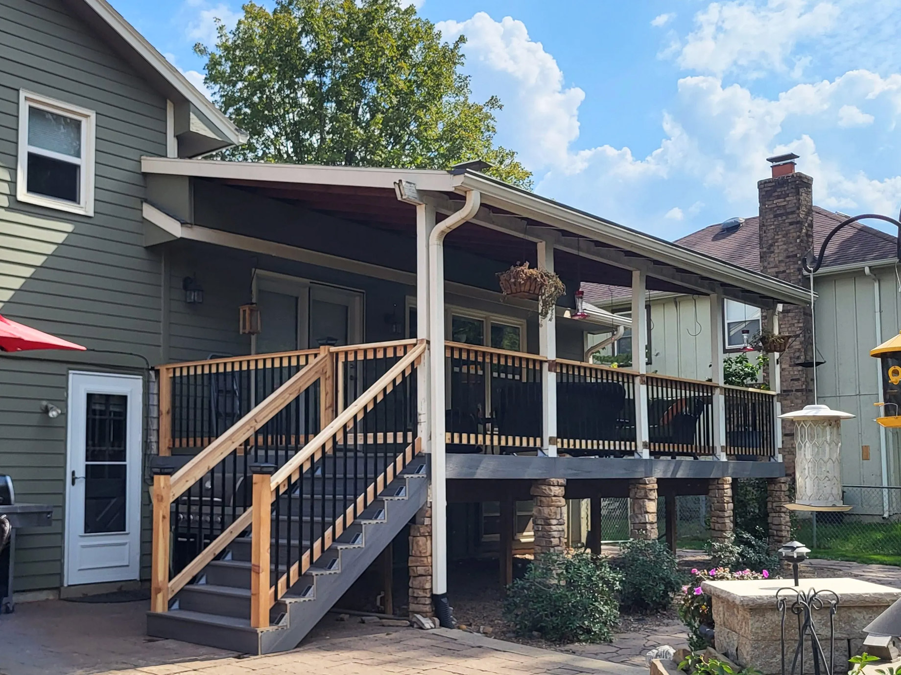 Aluminum Decking for Maximum Lifespan