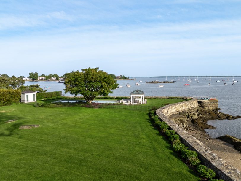 Villa Cheri - 217 Hommocks Road, Larchmont, NY, USA - 6