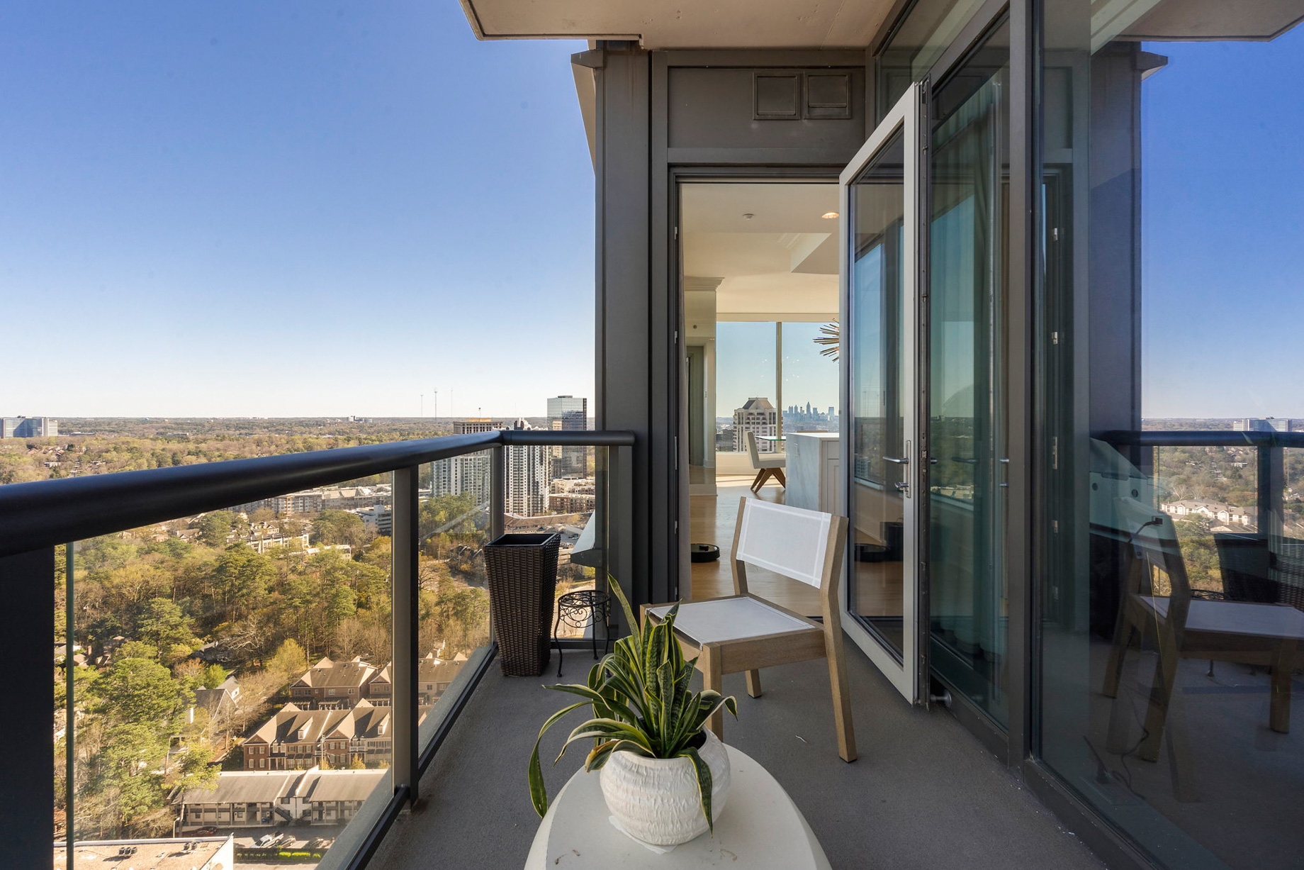 3630 Peachtree Rd NE, Unit 2204, Atlanta, GA, USA – 24