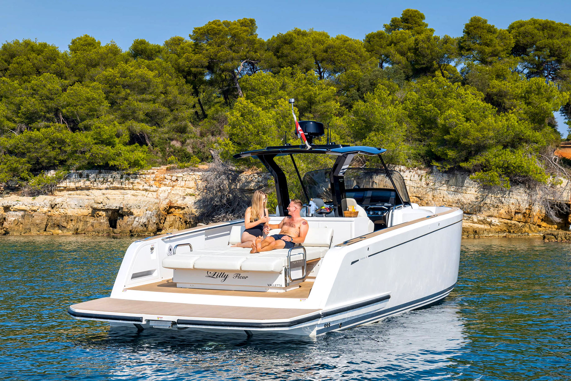 Superyacht FLEUR Lilly at Anchor - The Glass House at Sea