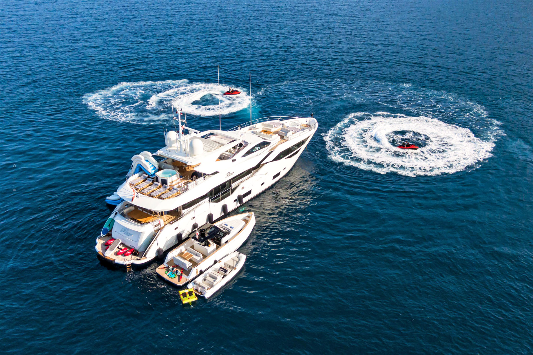 Superyacht FLEUR at Anchor with Lilly and Toys - The Glass House at Sea