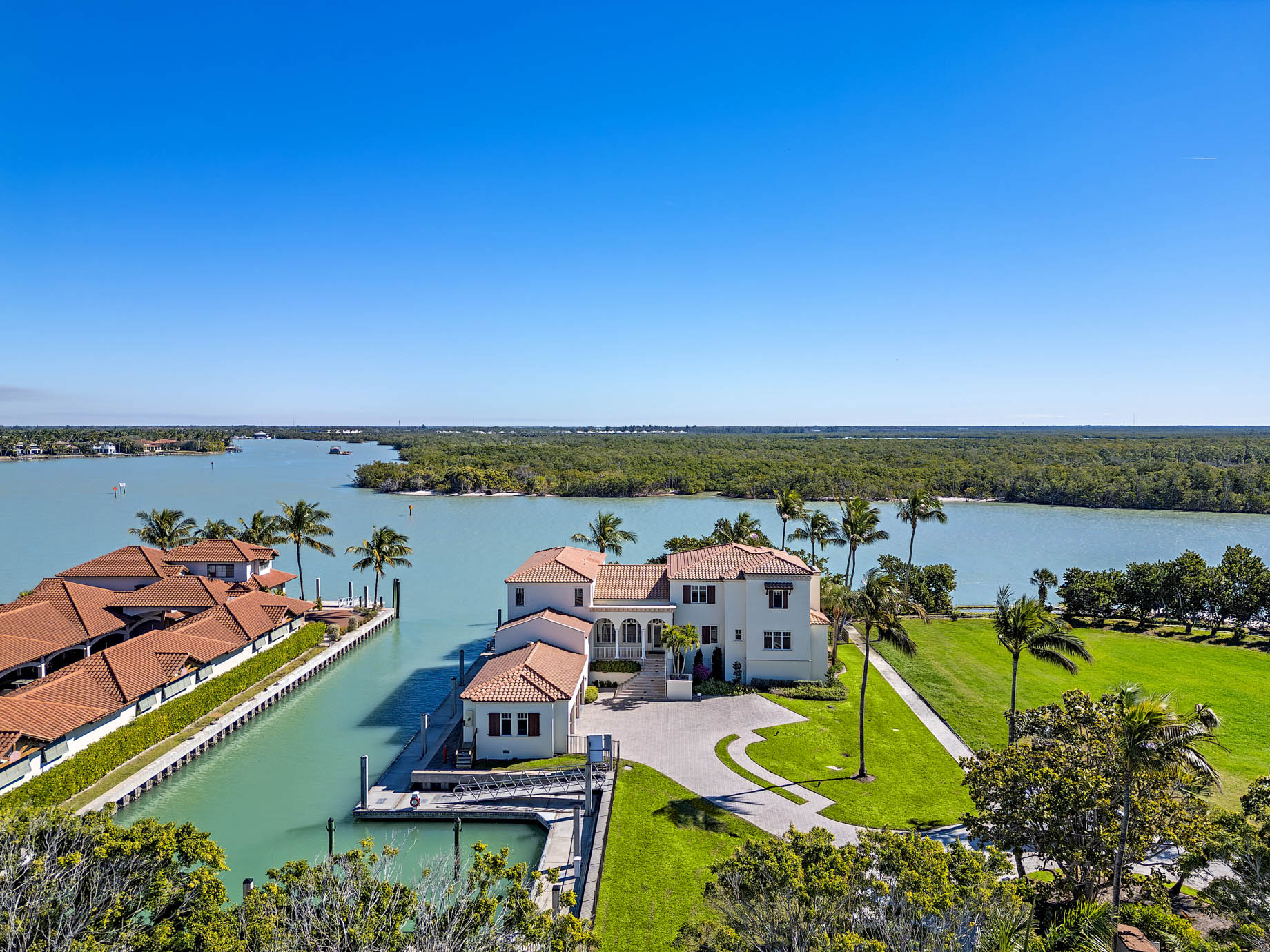Gordon Pointe – 100 Bay Rd, Naples, FL, USA – 6