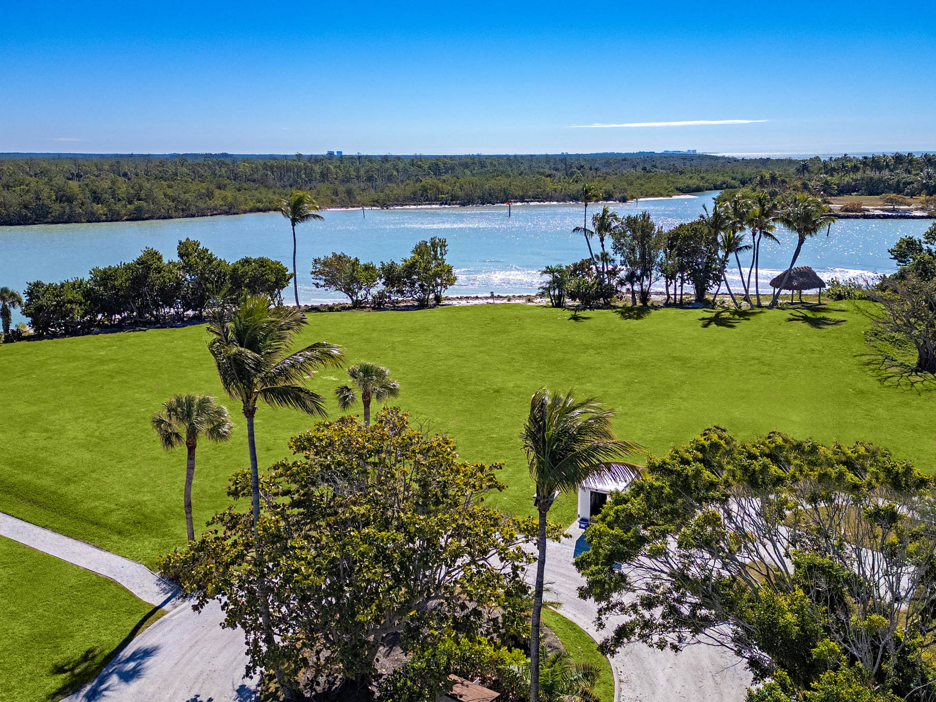 Gordon Pointe – 100 Bay Rd, Naples, FL, USA – 9