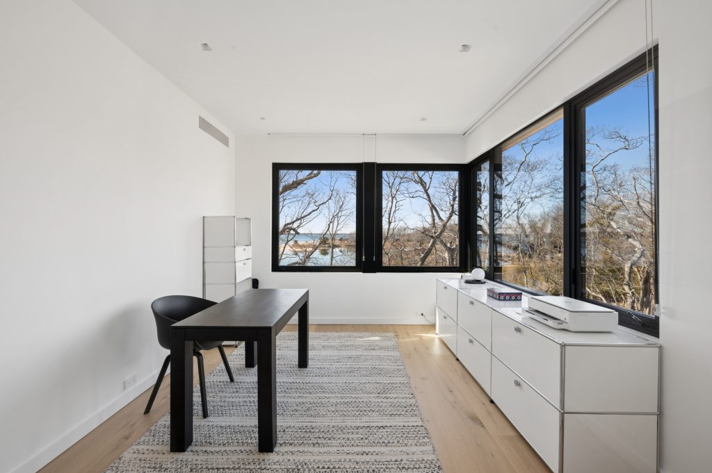 Great Taste on the Water Residence - Shelter Island, NY, USA - 23