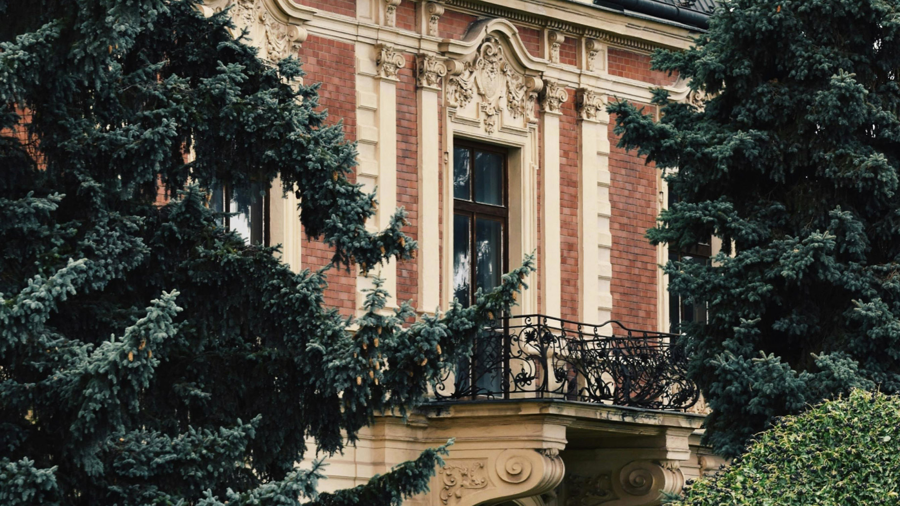 Neoclassical Mansion