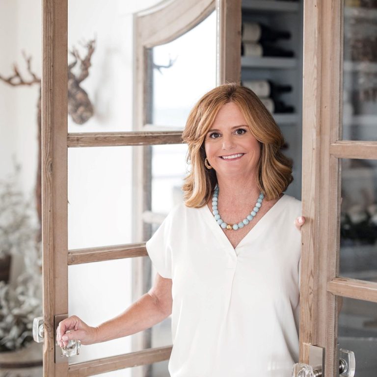 Tina Webster – 1024 x 1024