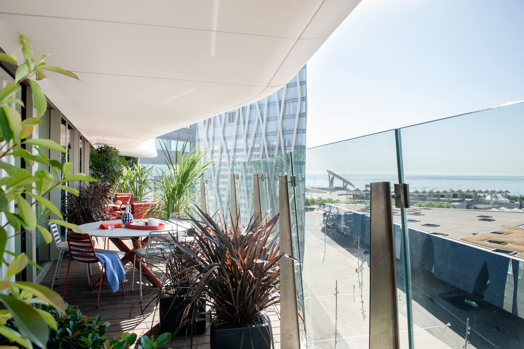 06d – Antares Barcelona – Residence 8.02 – Terrace with Ocean View