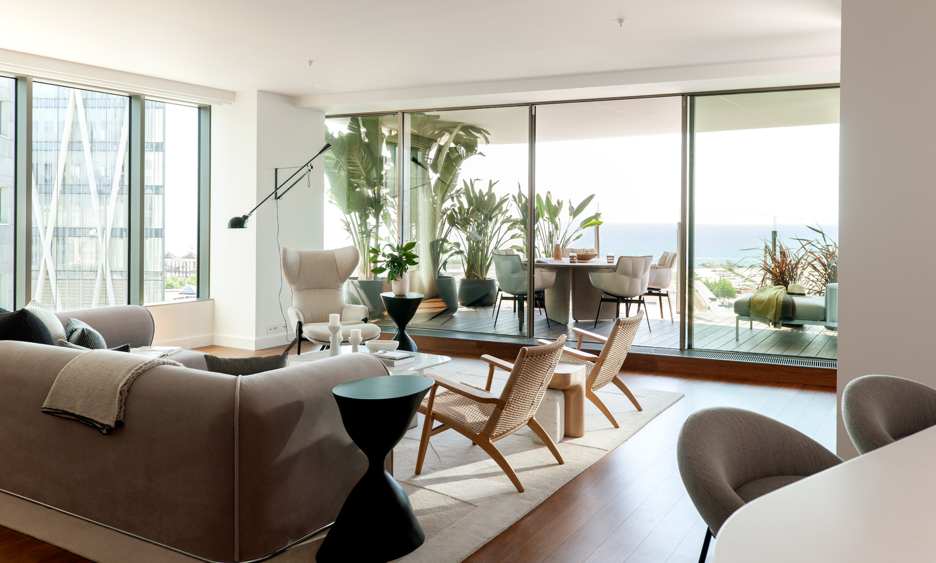 07a – Antares Barcelona – Residence 14.03 – Salon