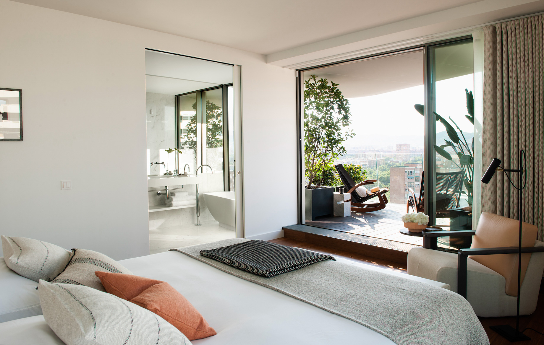 07c – Antares Barcelona – Residence 14.03 – Bedroom with Ensuite Bathroom