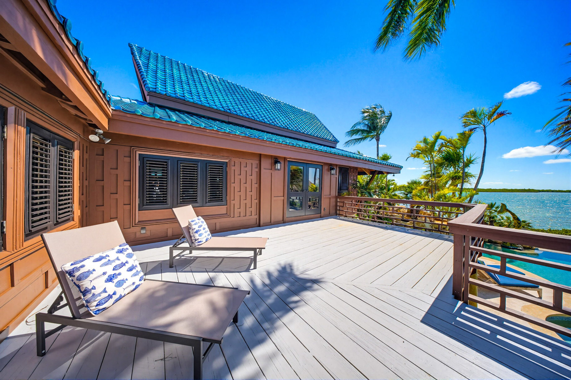 87 Cannon Royal Dr, Shark Key, FL, USA – 89
