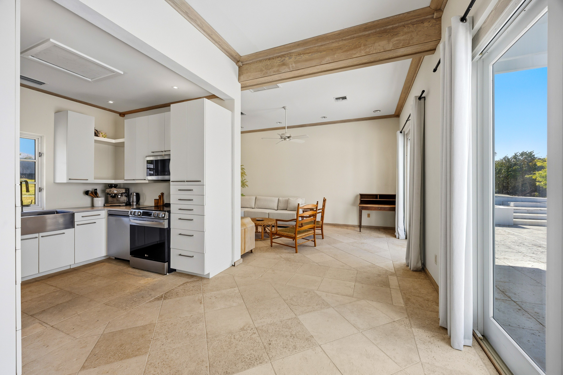 Coconut Grove Estate – Elbow Cay, Abaco, Bahamas – 11