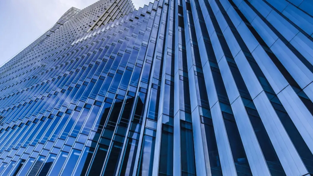 Long-Span Steel Frames and Panoramic Glass Curtain Walls: Engineering the Column-Free Luxury Residence
