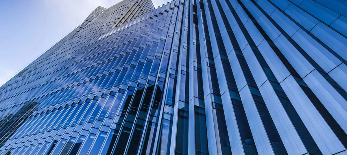 Long-Span Steel Frames and Panoramic Glass Curtain Walls: Engineering the Column-Free Luxury Residence