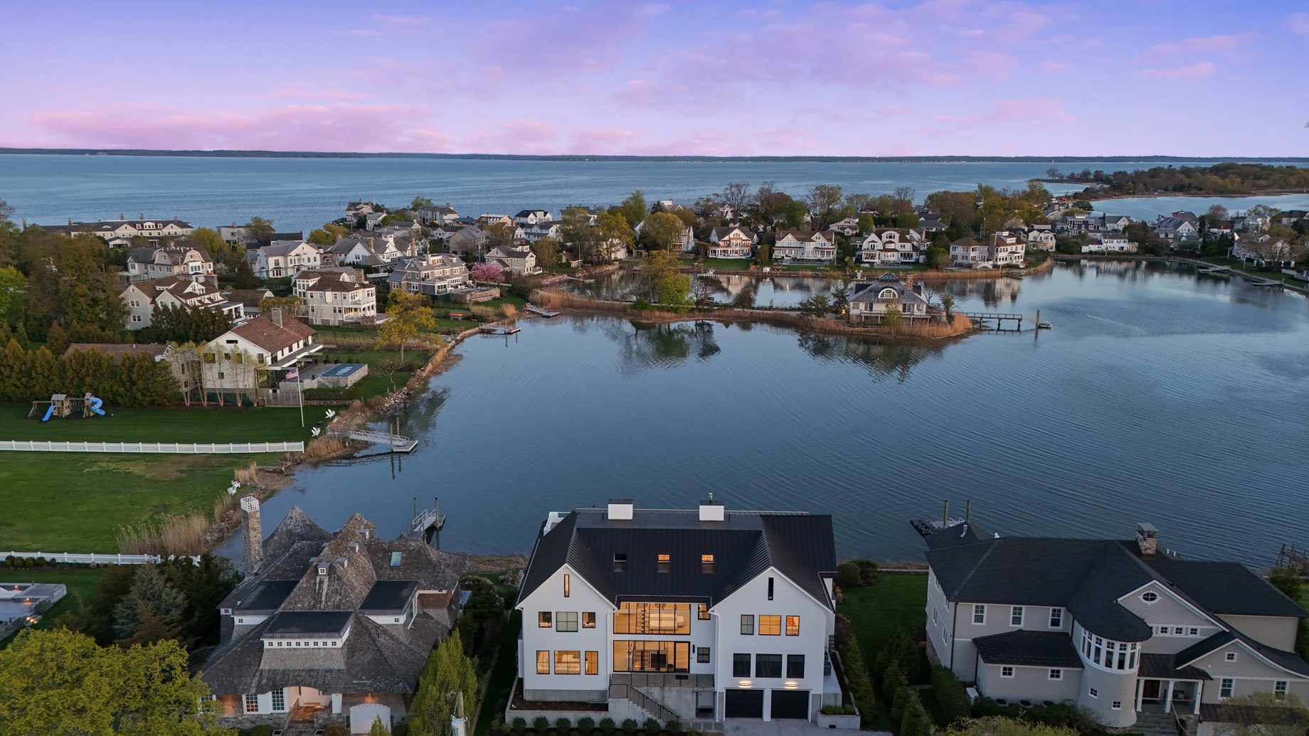4 Little Cove Ln, Old Greenwich, CT, USA 🇺🇸 – $13,890,000