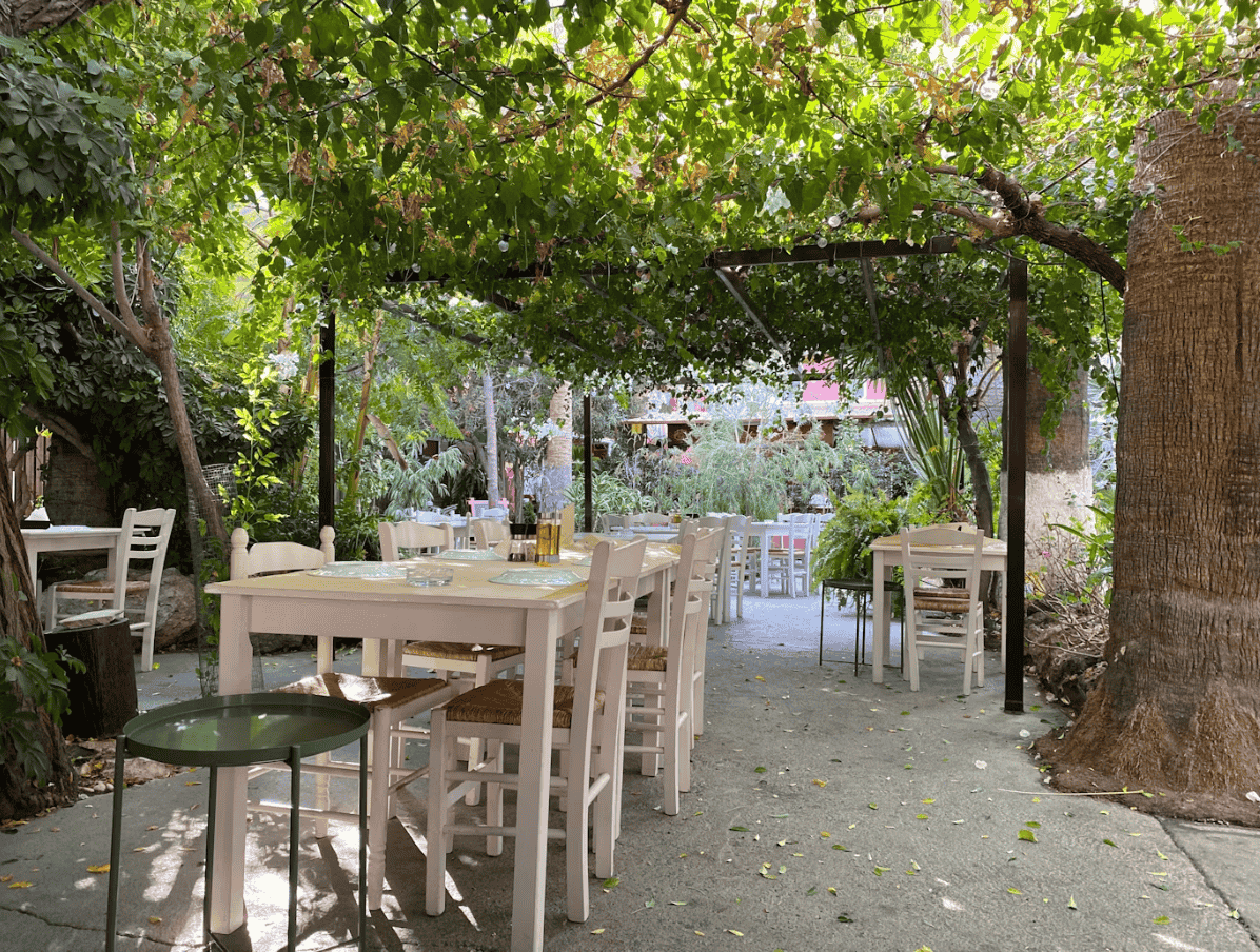 Why Commercial Outdoor Dining Elevates Property Value