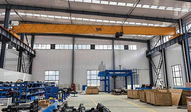Warehouse Overhead Crane: Types, Capacities & Installation Tips