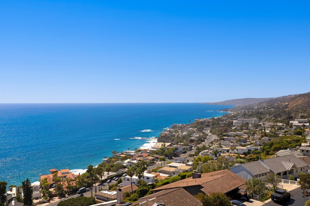15 N Vista De Catalina, Laguna Beach, CA, USA - 34 15 N Vista De Catalina, Laguna Beach, CA, USA - 34
