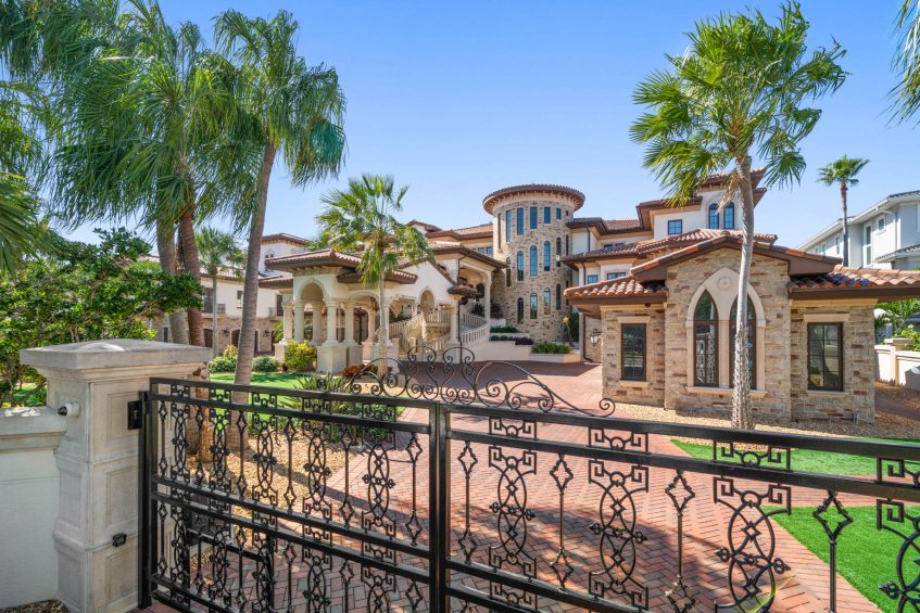 1700 Gulf Blvd, Belleair Shores, FL, USA - 98 1700 Gulf Blvd, Belleair Shores, FL, USA - 98