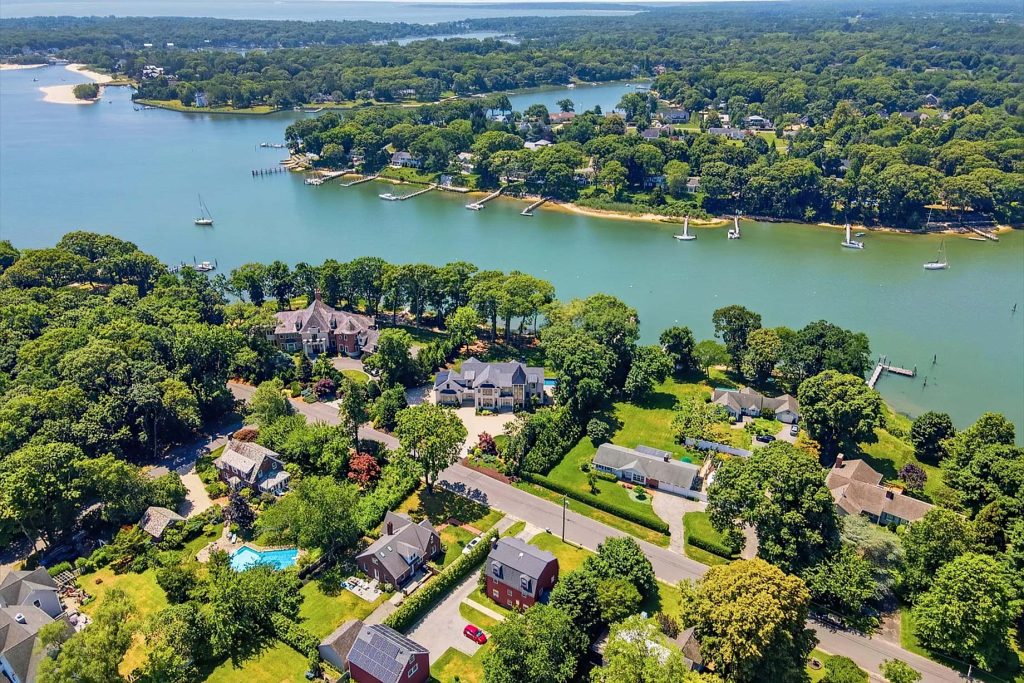 1750 Hobart Rd, Southold, NY, USA - 50
