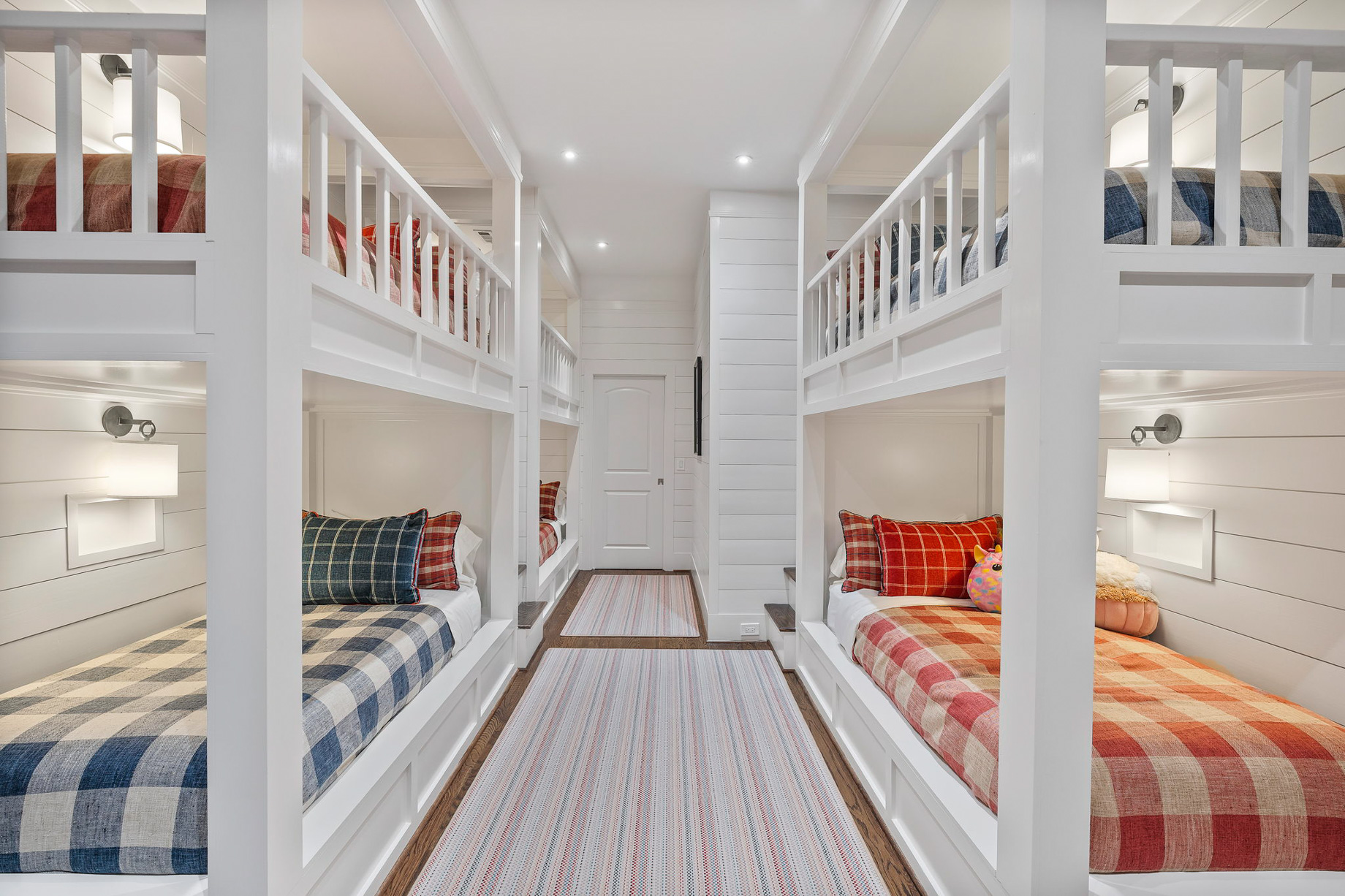 675 W Paces Ferry Rd NW #4, Atlanta, GA, USA – 70