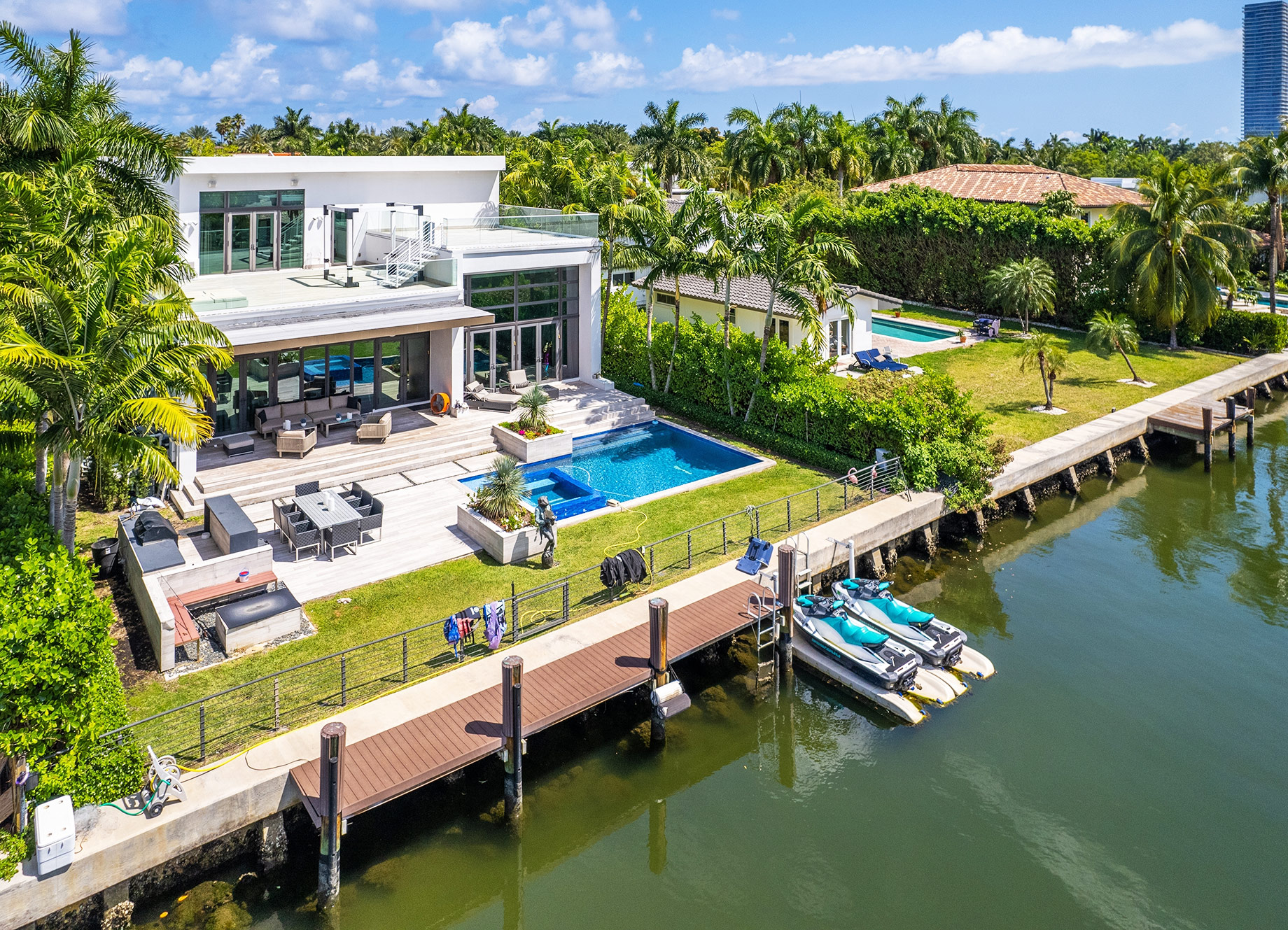 Custom Waterfront Luxury House with Dock in Miami Beach, Florida, USA