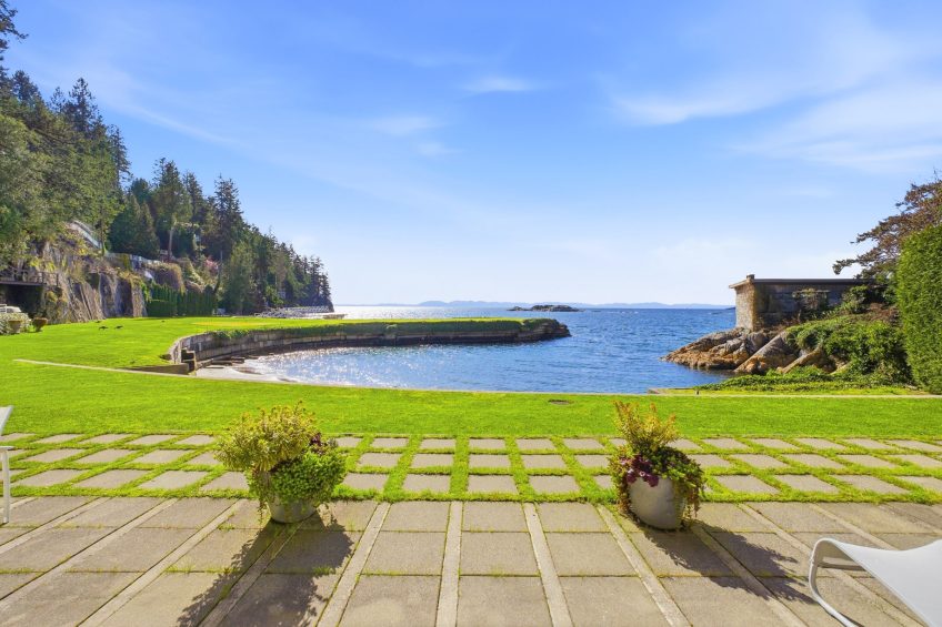 The Laxton Estate - 5210 Marine Drive, West Vancouver, BC, Canada - 11 The Laxton Estate - 5210 Marine Drive, West Vancouver, BC, Canada - 11