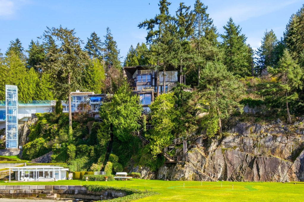 The Laxton Estate - 5210 Marine Drive, West Vancouver, BC, Canada - 14 The Laxton Estate - 5210 Marine Drive, West Vancouver, BC, Canada - 14