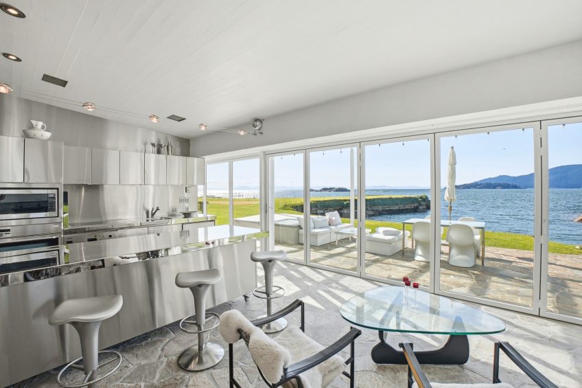 The Laxton Estate - 5210 Marine Drive, West Vancouver, BC, Canada - 17 The Laxton Estate - 5210 Marine Drive, West Vancouver, BC, Canada - 17