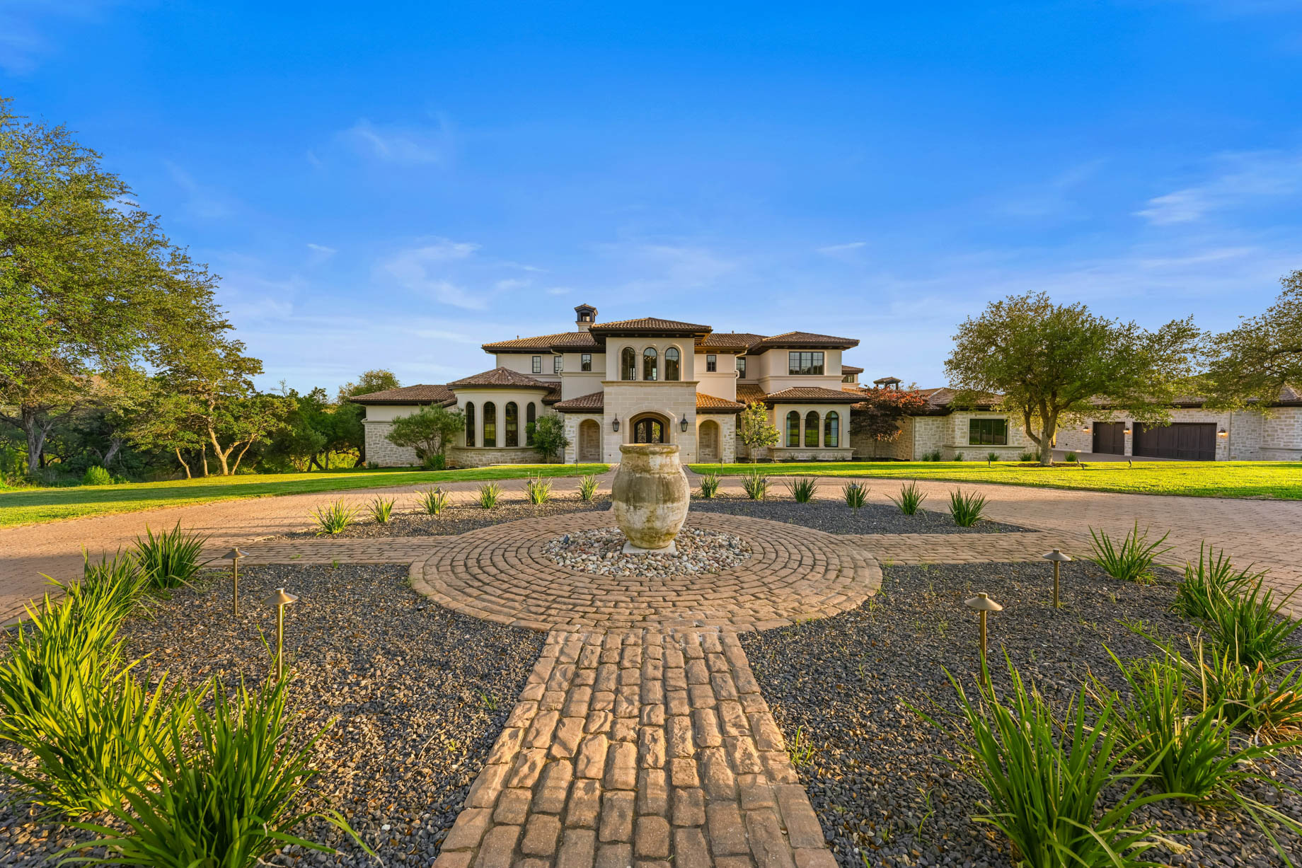 Villa Sul Lago – 15201 Fm 2769, Volente, TX, USA – 5