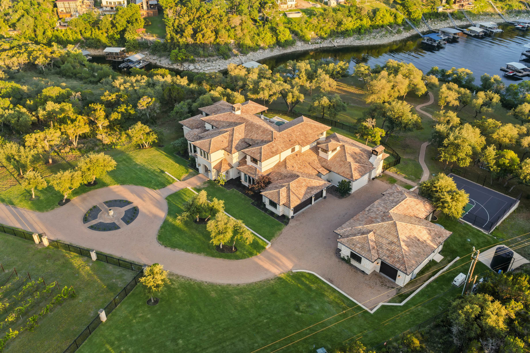 Villa Sul Lago – 15201 Fm 2769, Volente, TX, USA – 84