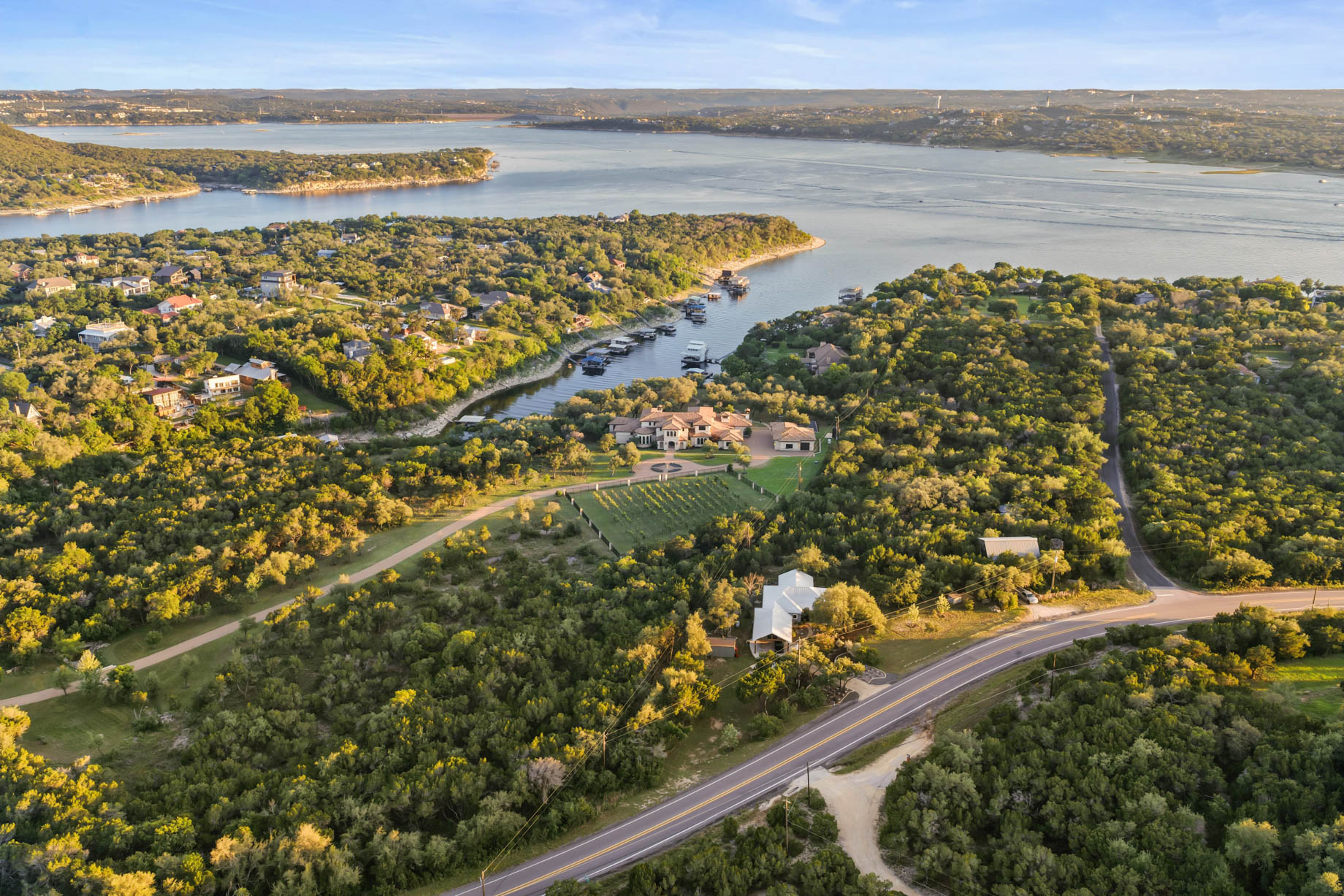 Villa Sul Lago – 15201 Fm 2769, Volente, TX, USA – 86